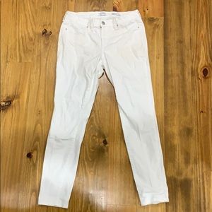 Jessica Simpson white skinny jeans